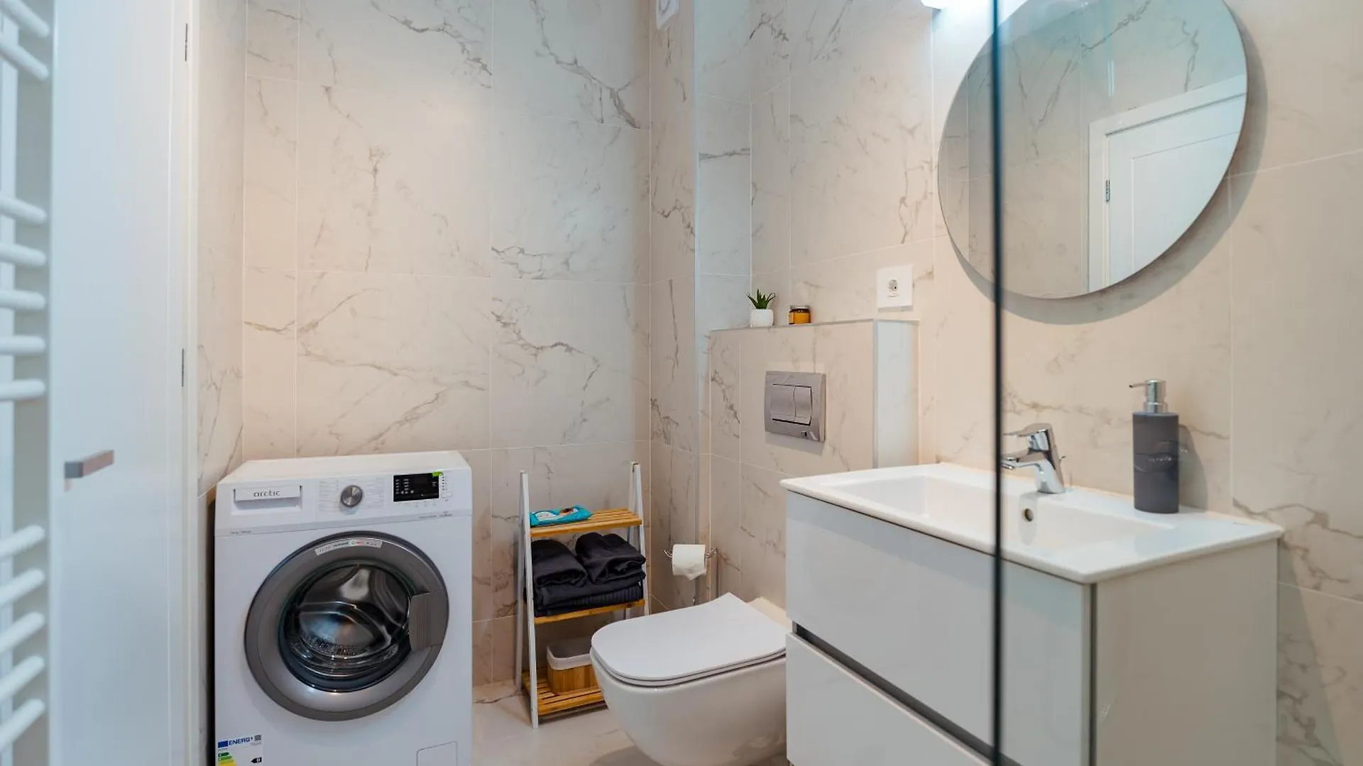 Blvd Ivory Pipera Ap 25A Apartment Bucharest Romania