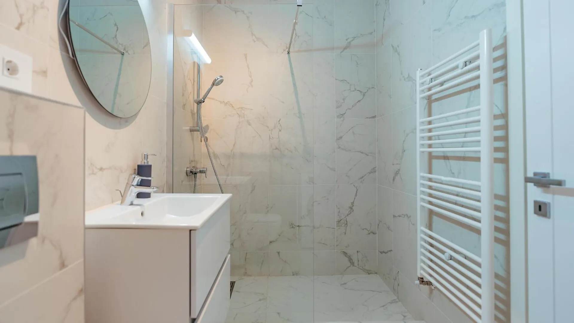 Blvd Ivory Pipera Ap 25A Apartment Bucharest